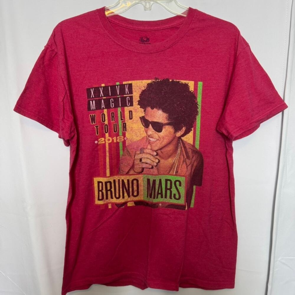 Bruno Mars XXIVK Magic World Tour 2018 Graphic Band Tee Pink Medium